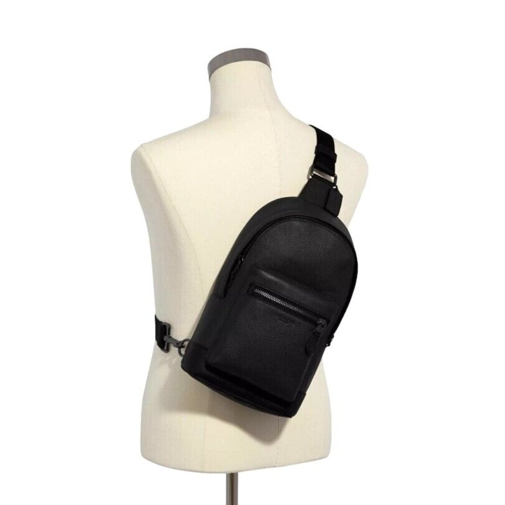 NEW Coach West Black Pebbled Leather Sling Pack Bag 2540 NWT - Picture 2 of 6